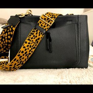Marc Jacob Bag w/ a bonus Marc Jacobs Cheetah Shoulder Strap!
